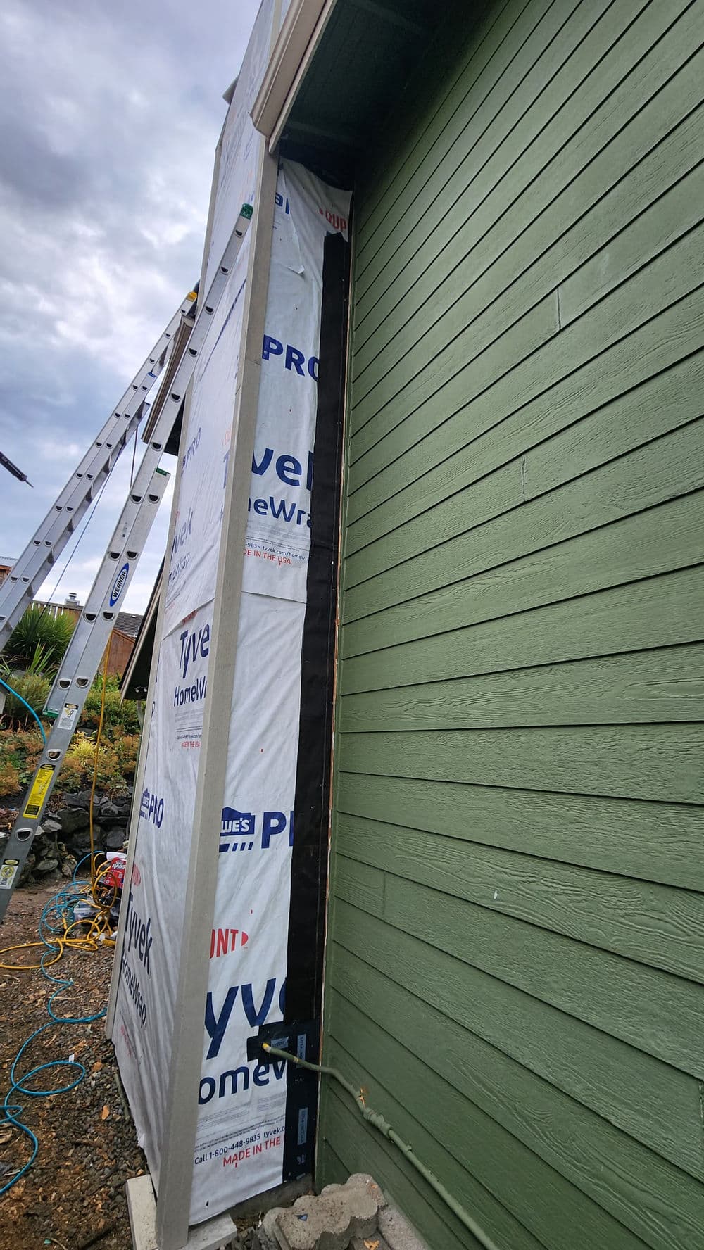 Gallery photos for Chimney Siding Replacement and Rot Repair in Kitsap County: Image #9