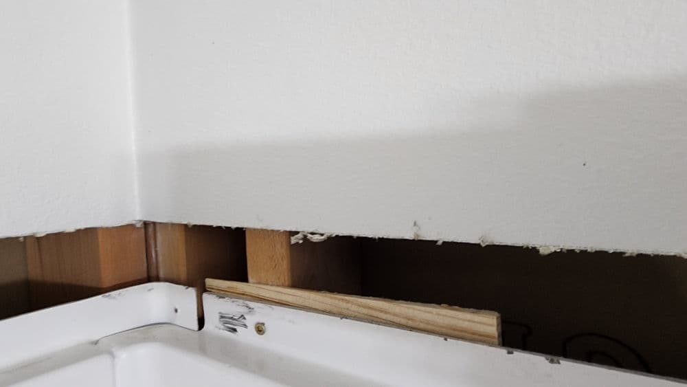 Bathroom Tub Surround Replacement and Drywall Repair on Bainbridge Island