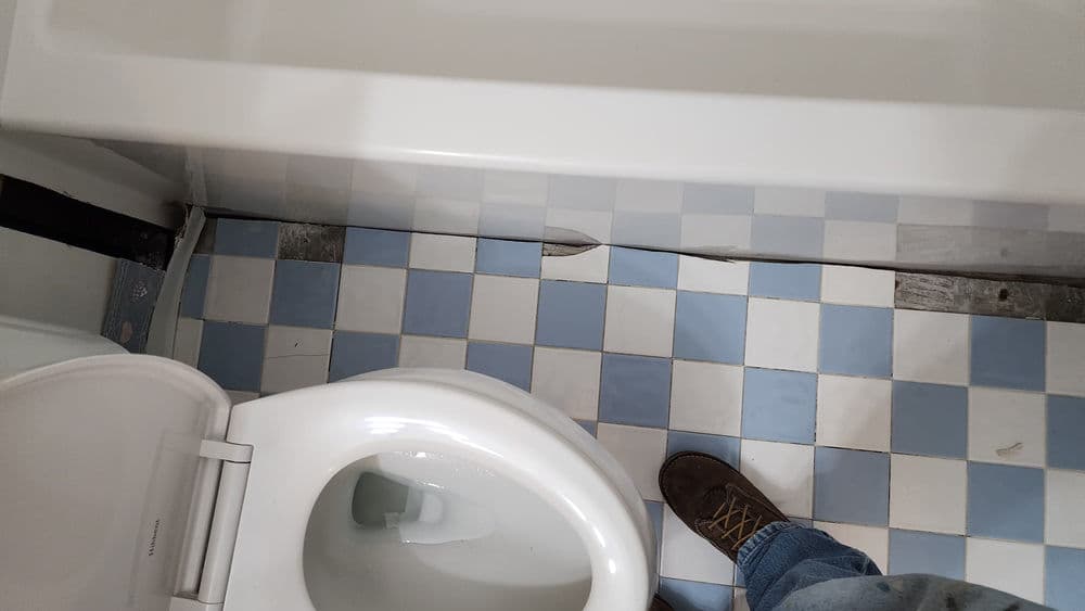 Gallery photos for Bathroom Tub Surround Replacement and Drywall Repair on Bainbridge Island: Image #9
